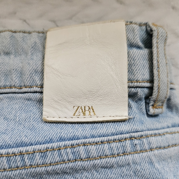 Zara Light Blue Mid-Rise Straight Leg Jeans Size 6 - Picture 12 of 14